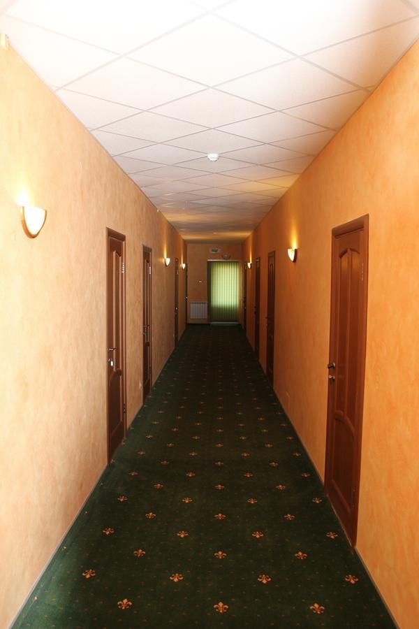 Turli Inn Maladzyechna Luaran gambar